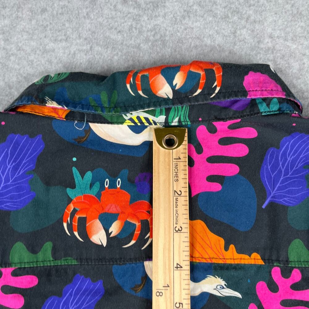 Disney Shirt 2XL Under the Sea Print Lightweight Button Up Short Sleeve Mens - Picture 8 of 9